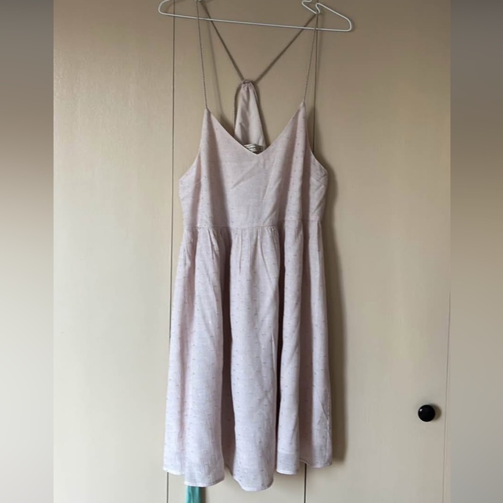 Chic Backless Cream Dress with Spaghetti Straps - Propaganda